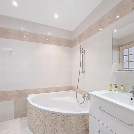 Nestor&jeeves - Bela Vista - - Near Appartement *